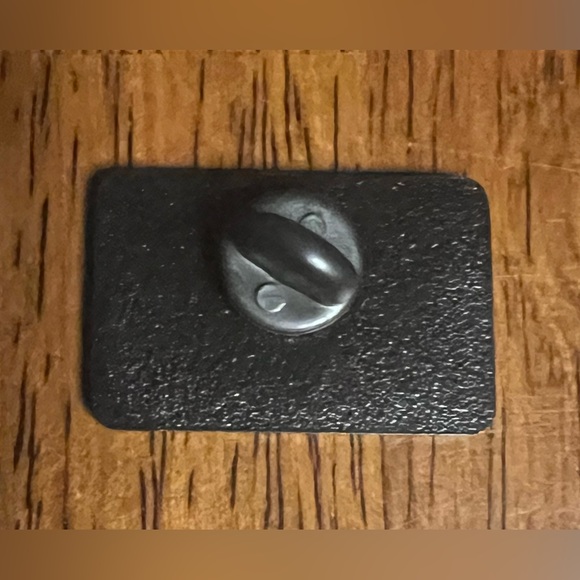 NEW - Hello I'm Going To Cry Enamel Pin - Picture 2 of 3